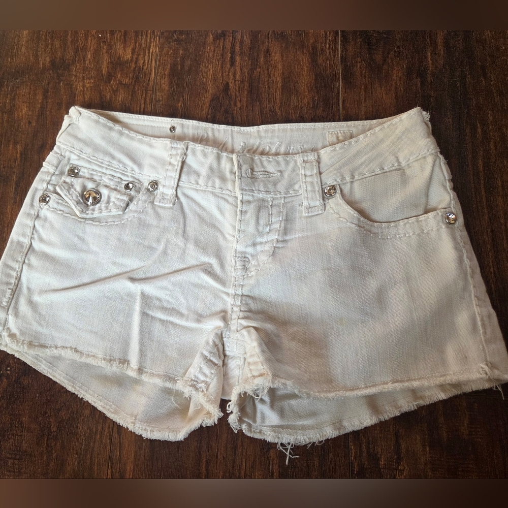 L.A. Idol White Jean Shorts Classic Style